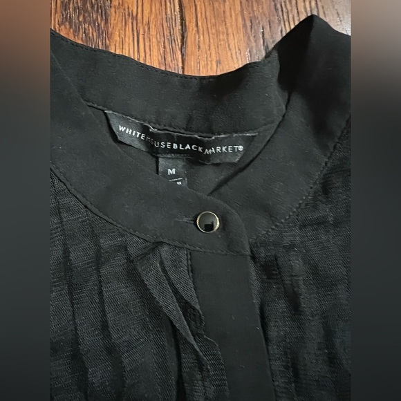 WHITE HOUSE BLACK MARKET Ruffle Cap Sleeve Top in Black Size Medium - Picture 4 of 5